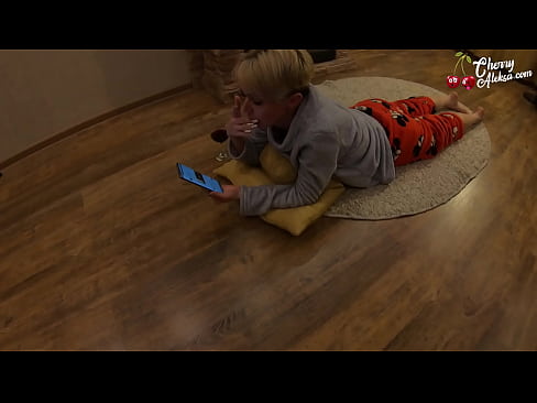 ❤️ Una bionda pazza succhia un cazzo enorme succhia e salta sopra - sessu anale ☑ Porno à noi % co.hentaibar.ru%