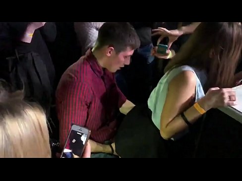 ❤️ Sessu reale in una discoteca russa. Una ragazza russa di 18 anni in l'anu è a vagina scopata in una discoteca ☑ Porno à noi % co.hentaibar.ru%