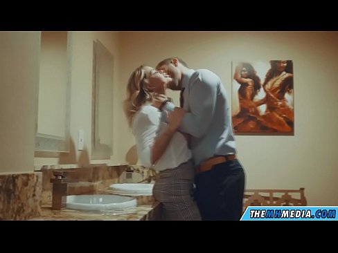 ❤️ Quandu una bionda tettona ti seduce in un bagnu publicu ☑ Porno à noi % co.hentaibar.ru%